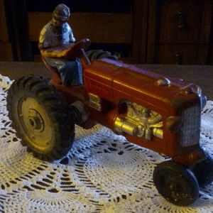 Vgt Auburn toy tractor